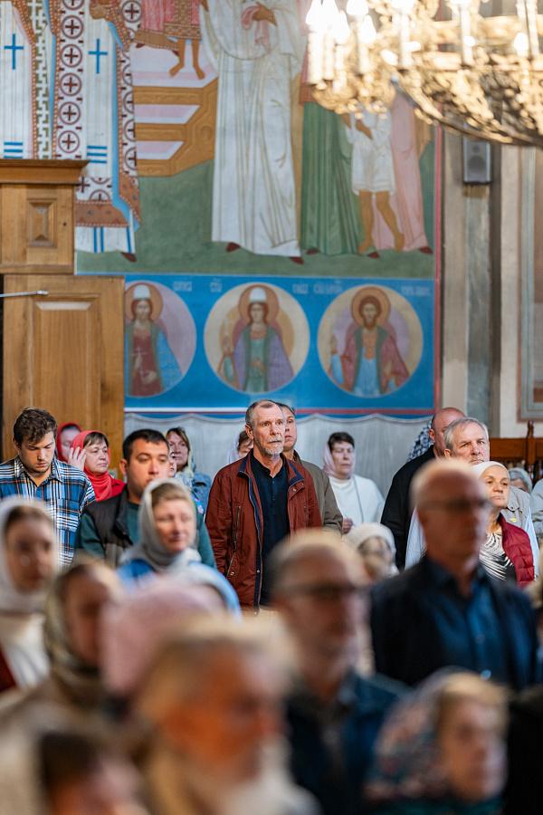 Архиерейское богослужение в храме мучеников Флора и Лавра села Ям г.о. Домодедово